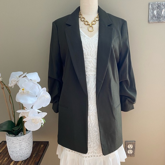 Preloved H&M blazer medium size - Picture 2 of 16